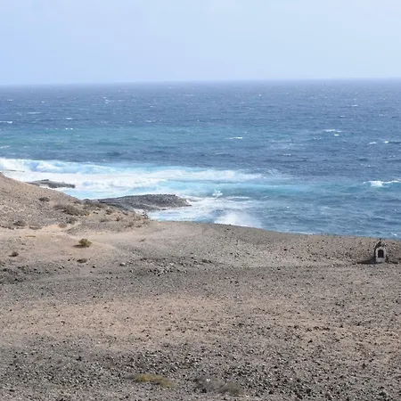 La Caleta 2 *