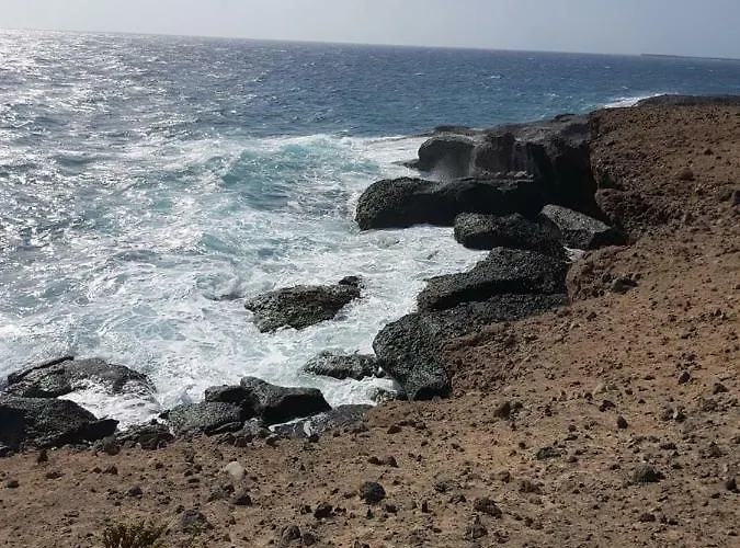 民宿 La Caleta Arico 2 *