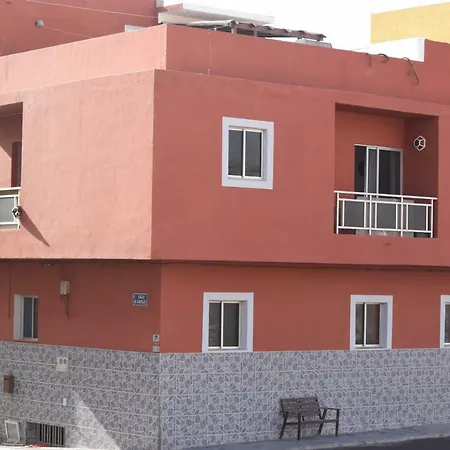 Quarto em Acomodações Particulares La Caleta 2