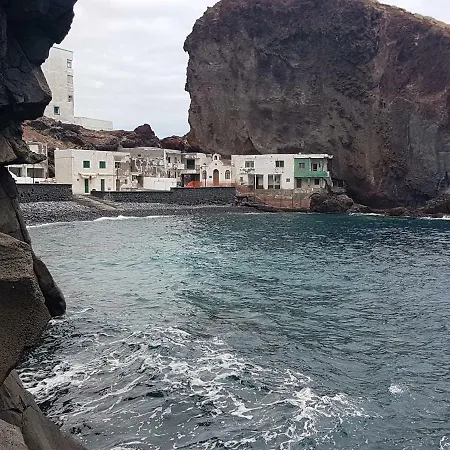 La Caleta 2 *